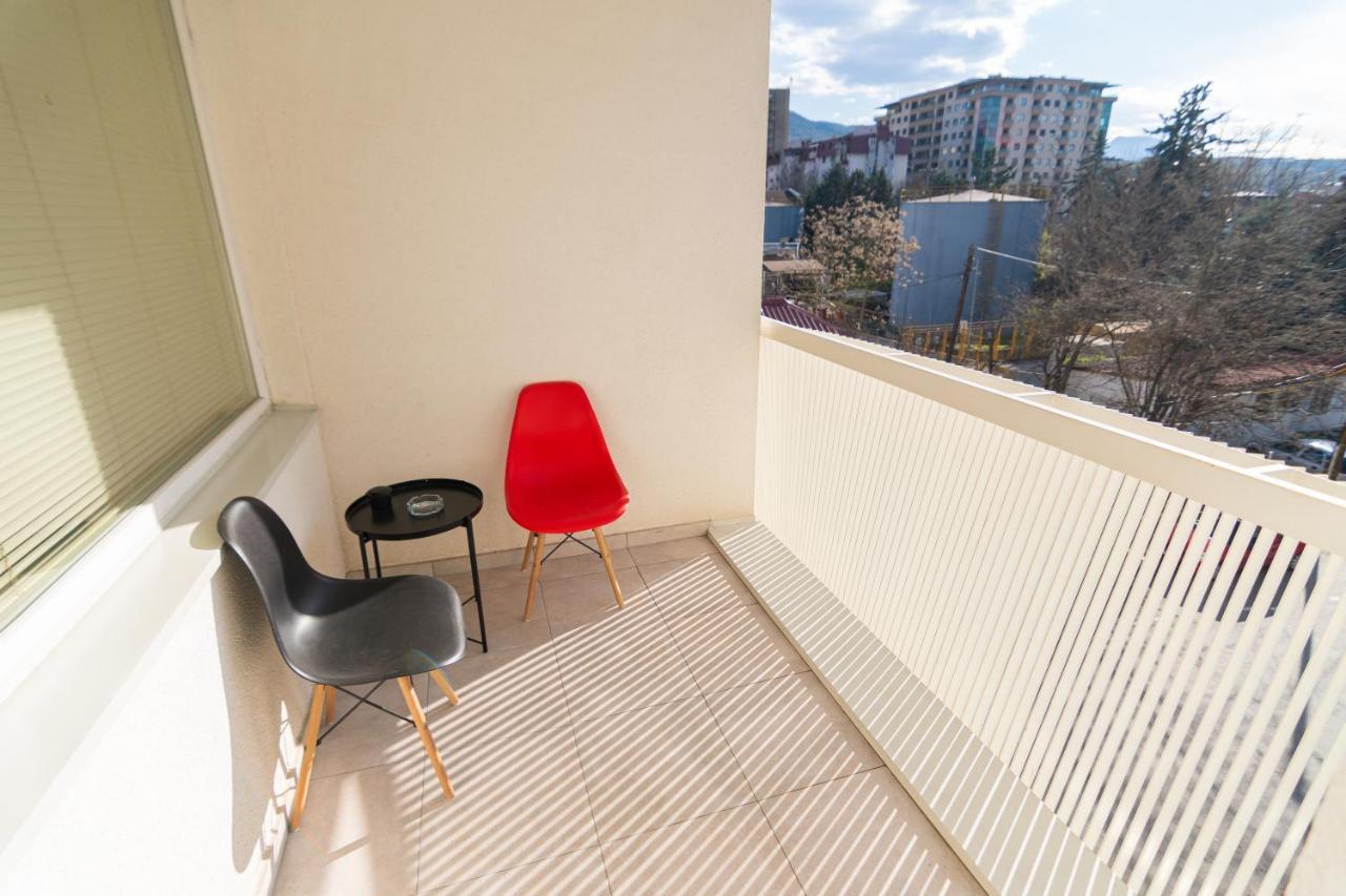 High-End Spacious Apartment Next To City Mall Skopje Exterior photo